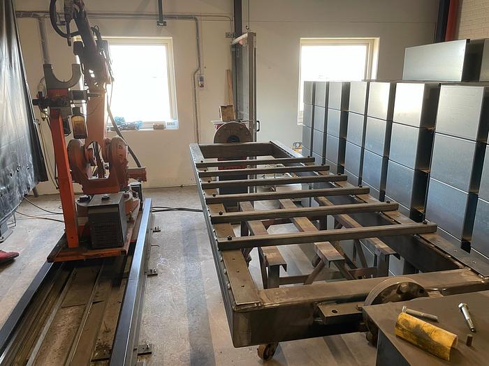 Used BRUGT SVEJSEROBOT M/MANIPUILATOR FABR. ABB. MODEL IRB 2400 L