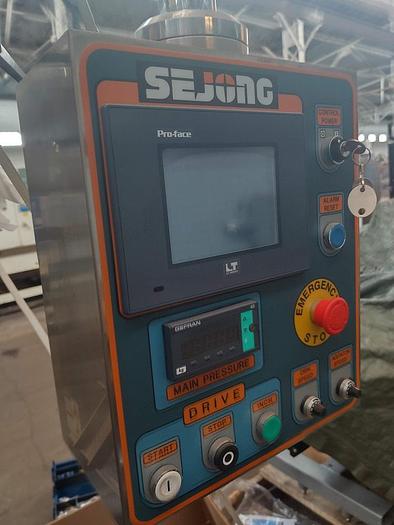 Used SEJong GRC-15 Instrumented D press - 2005 new on skid