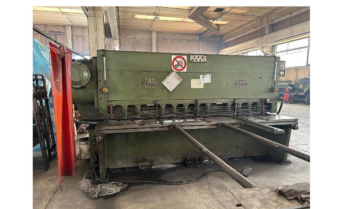 Usato CESOIA CBC 3000 X 10 MECCANICA, FRIZIONE PNEUMATICA