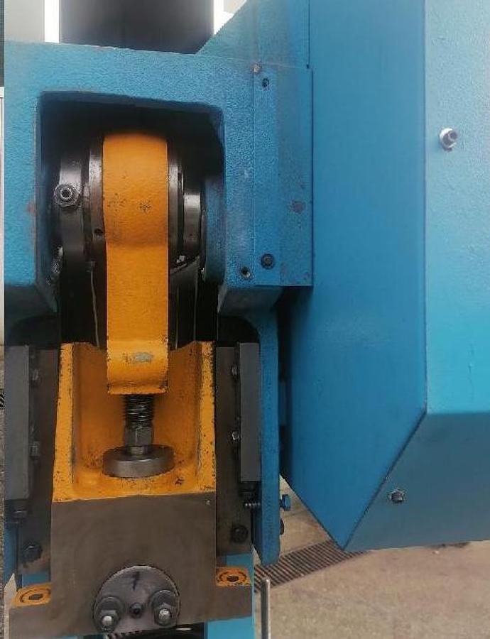 Usato PRESSA ECCENTRICA SANGIACOMO DA 20TON - NON CE