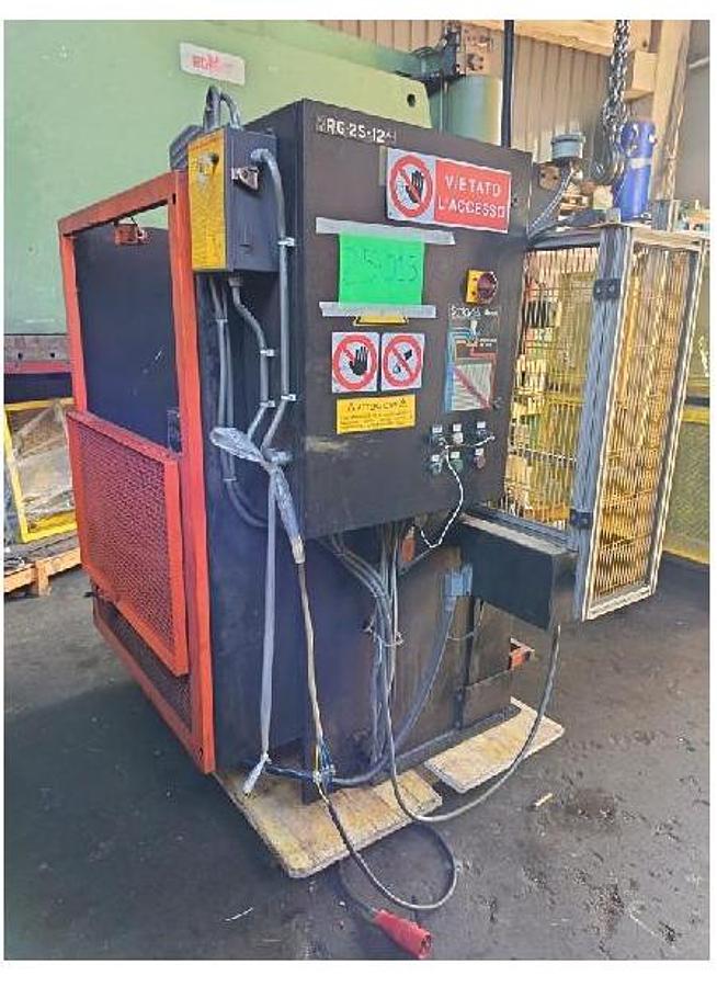 Usato PRESSA PIEGATRICE RG 25/12A DA 1250X25 TON IDRAULICA