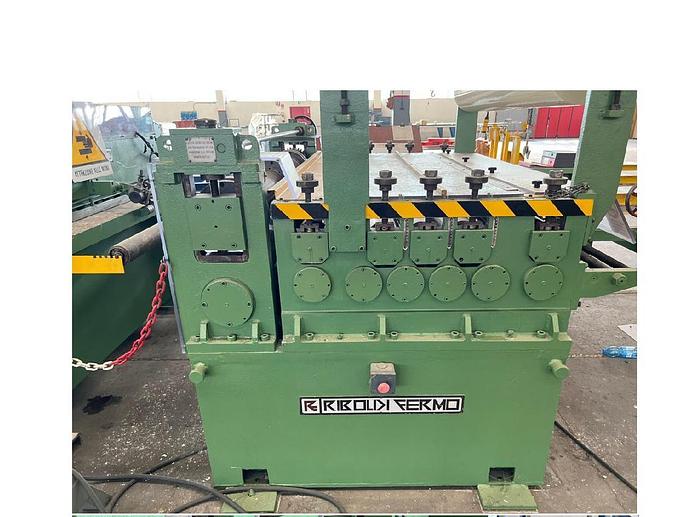 Usato LINEA DI TAGLIO FERMO RIBOLDI DA 1550X2