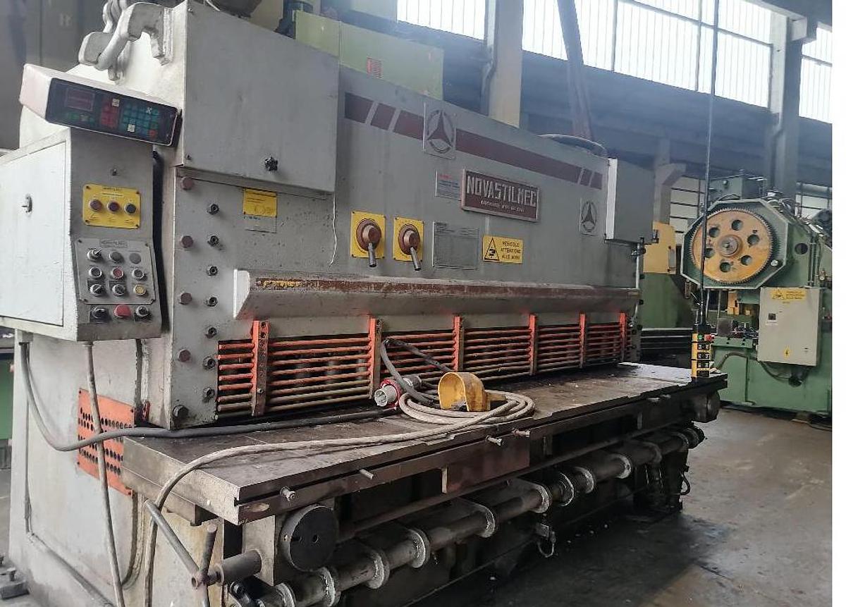 Usato CESOIA NOVASTILMEC DA 3000X16 IDRAULICA