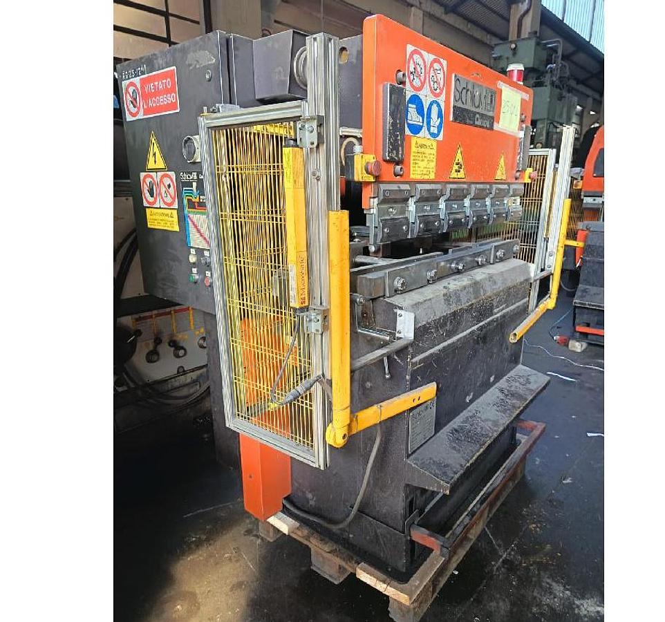 Usato PRESSA PIEGATRICE RG 25/12A DA 1250X25 TON IDRAULICA