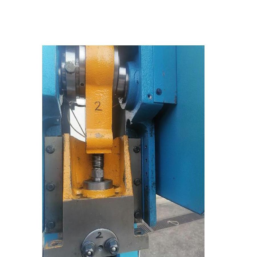 Usato PRESSA ECCENTRICA SANGIACOMO DA 20TON - NON CE