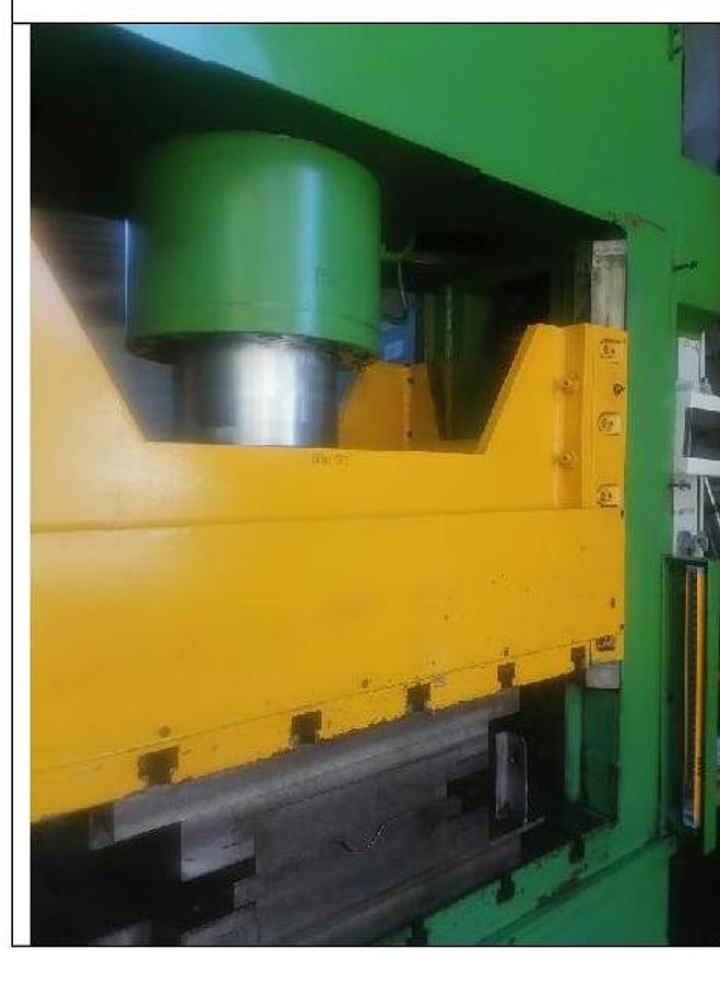 Usato PRESSA IDRAULICA A 2 SPALLE DA 200 TON (DA VERIFICARE)