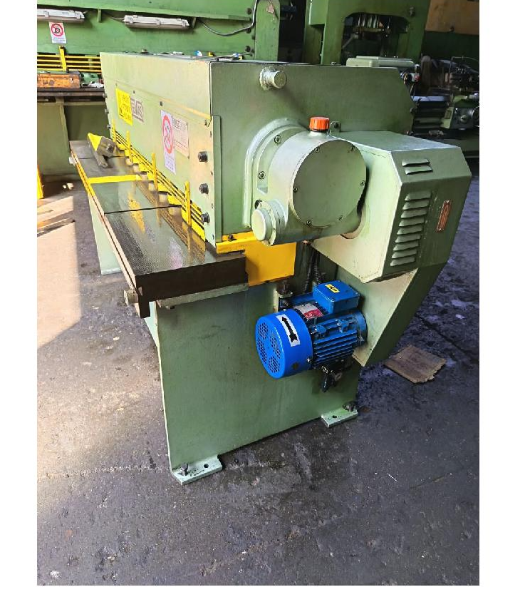 Usato CESOIA FEMAS 1500X2,5