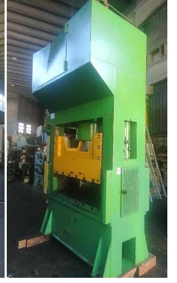 Usato PRESSA IDRAULICA A 2 SPALLE DA 200 TON (DA VERIFICARE)