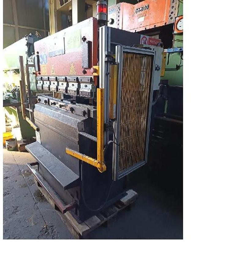 Usato PRESSA PIEGATRICE RG 25/12A DA 1250X25 TON IDRAULICA