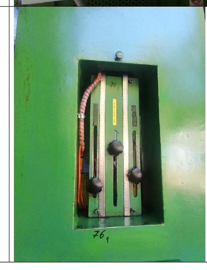 Usato PRESSA IDRAULICA A 2 SPALLE DA 200 TON (DA VERIFICARE)