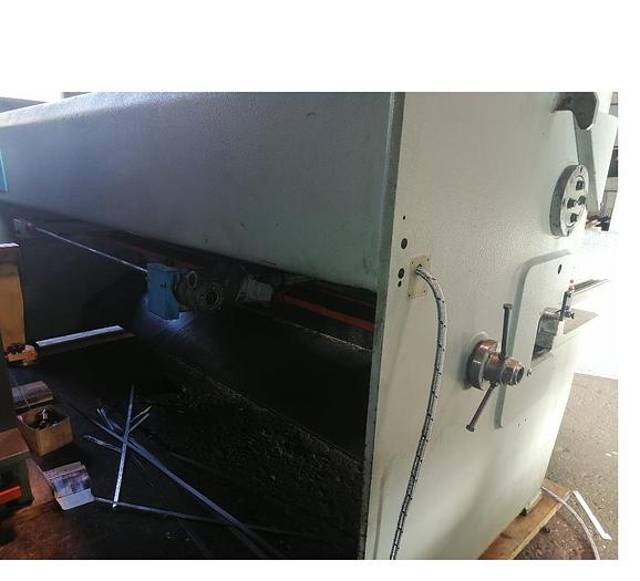 Usato CESOIA OMAG 3000X5/6