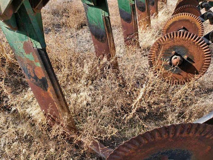 Used 7 Shank Quinstar Inline Ripper