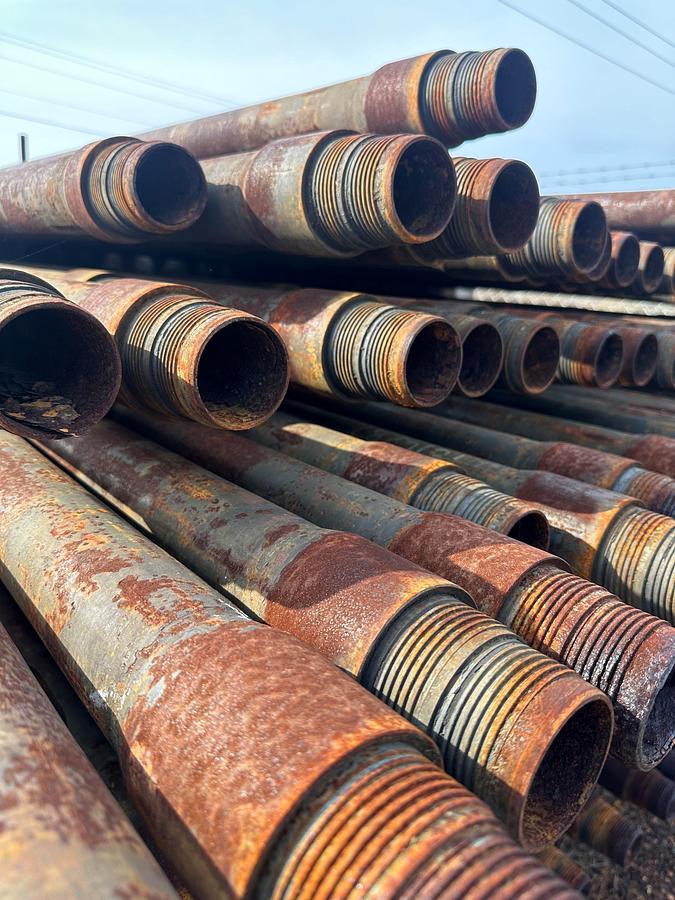 Used STRUCTURAL TUBING 3 1/2"