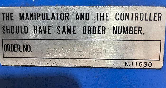 Used YASKAWA MOTOMAN ES165D 6 AXIS CNC ROBOT WITH DX100 CONTROLLER