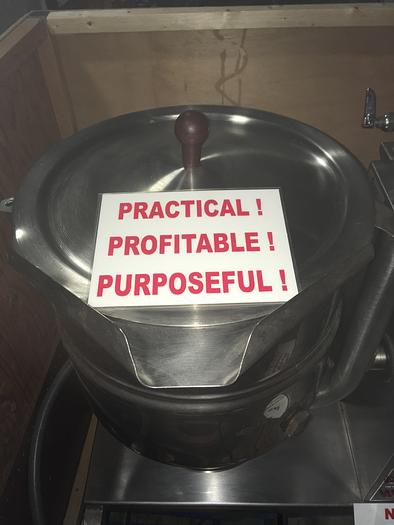 Used GROEN  TDBC-40 QT TRUNNION STEAM KETTLE, ELECTRIC 208V-3PH w/ COVER & H.D. S/S STAND (#706) TDBC-40