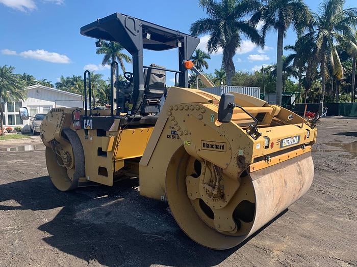 Used 2009 CATERPILLAR CB54XW