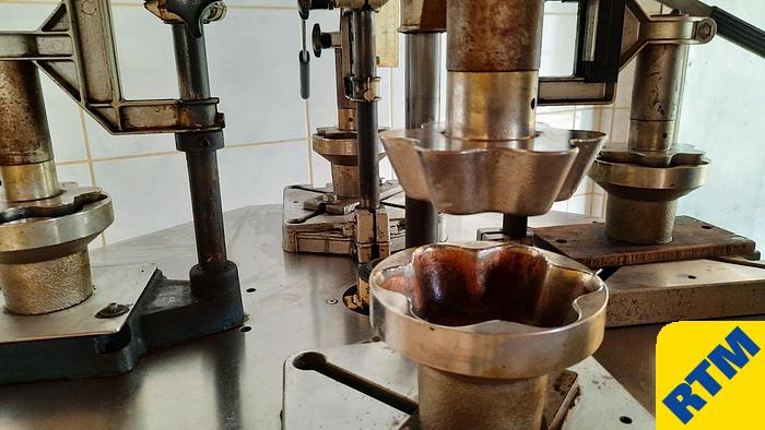 Used WALTERWERK JU45 ROLLED WAFER CONE OVEN