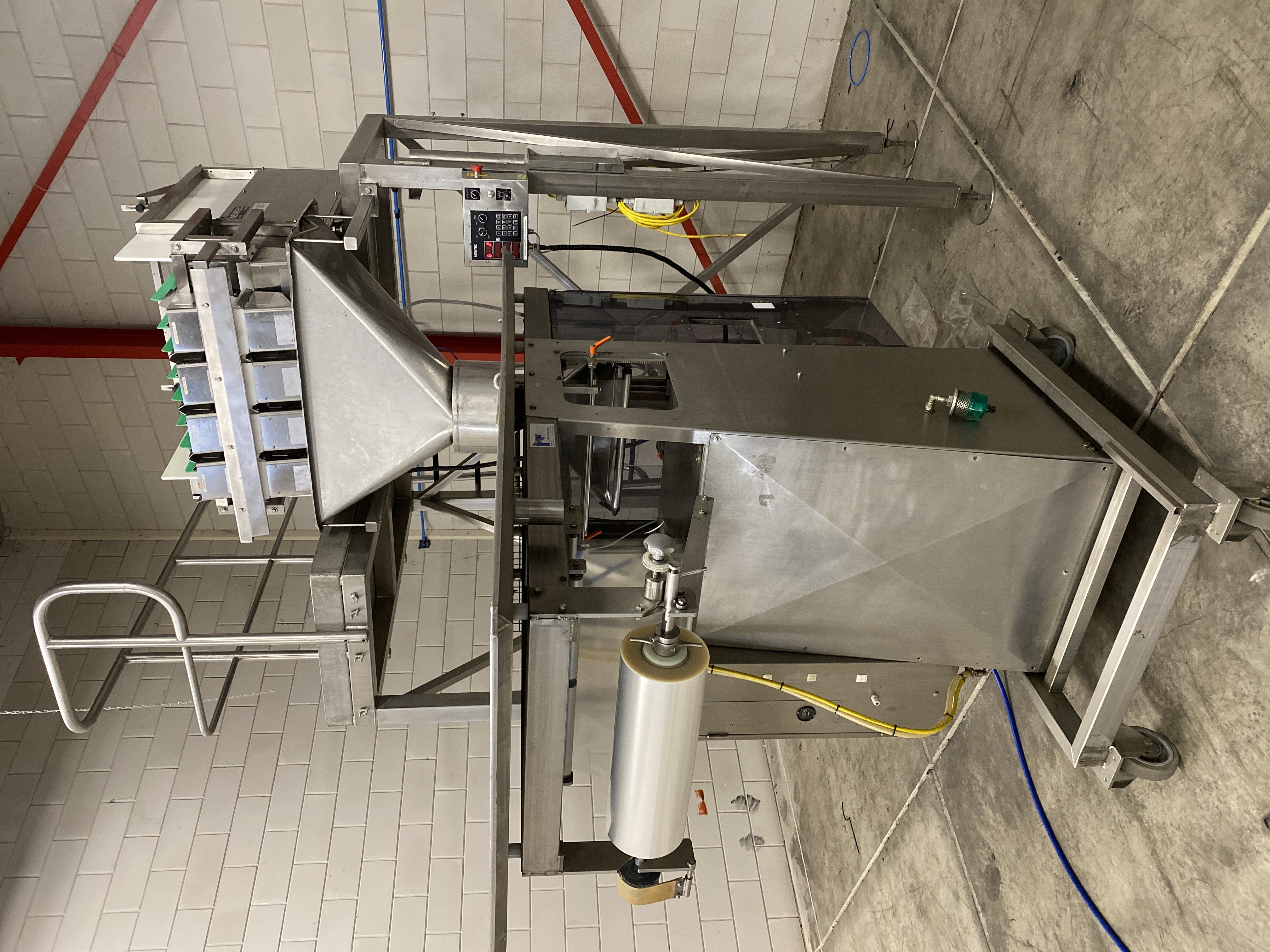 Used Jasa Newtec weighing and packing line