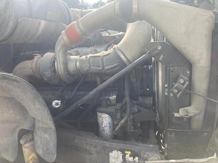 Used 2006 Mack CV713