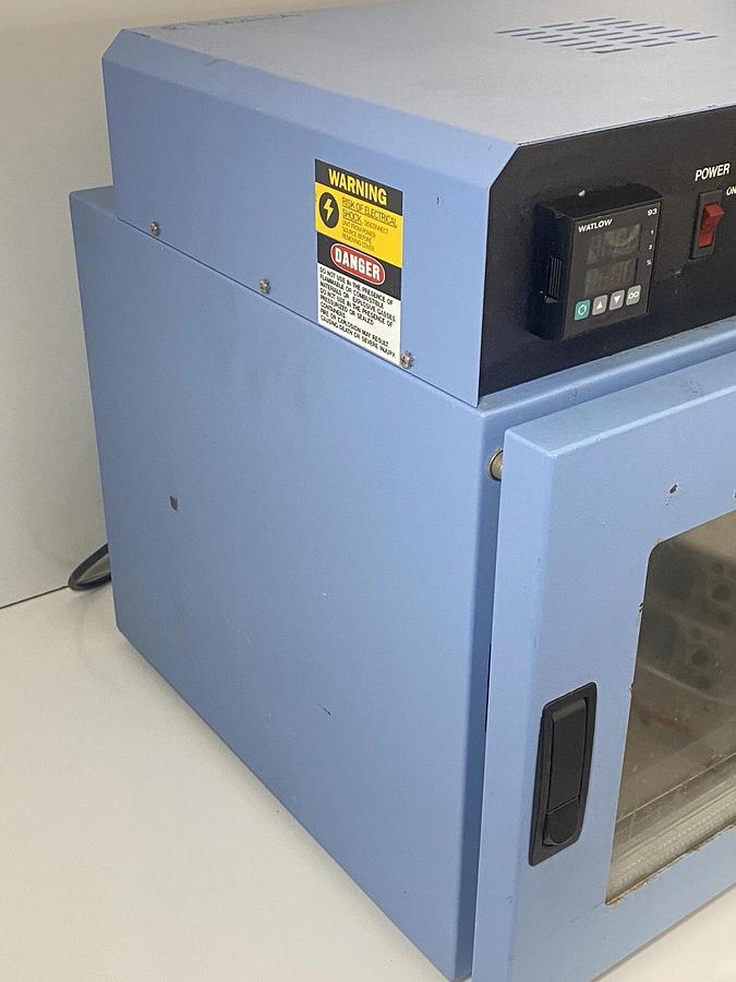 Used Robbins Scientific Model 1000 Hybridization Incubator