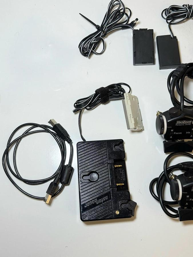 Used Panasonic AG-HVX200P DVCPRO HD P2 Camcorder Video Camera with Case & Accessories