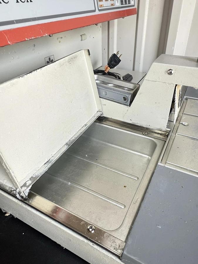 Used Sakura Tissue-Tek 4 Embedding Console 4710 and Cryo Console 4709