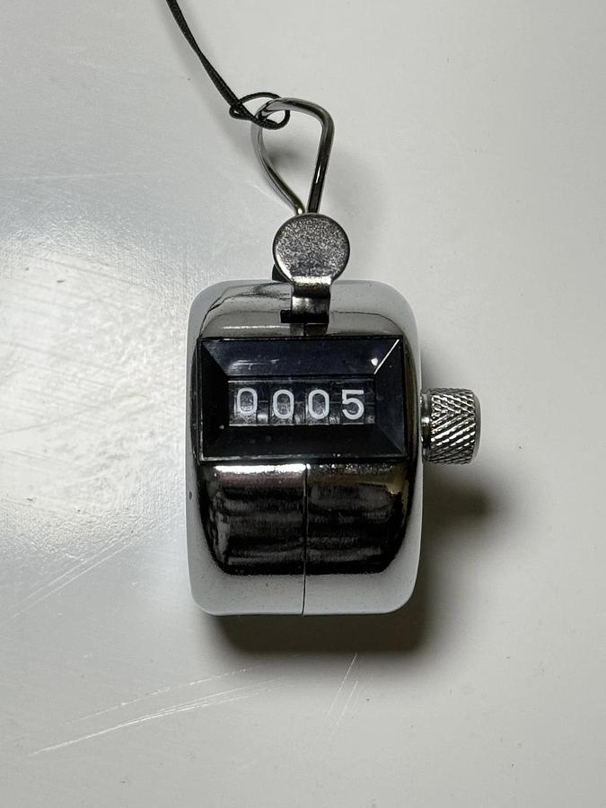 Used Portable Handheld 4 Digit Tally Palm Clicker Counter Click Count - Lot of 9