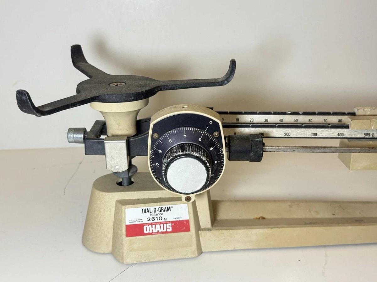 Used Ohaus Vintage Dial-O-Gram Triple Beam Balance Scale (2610g capacity)