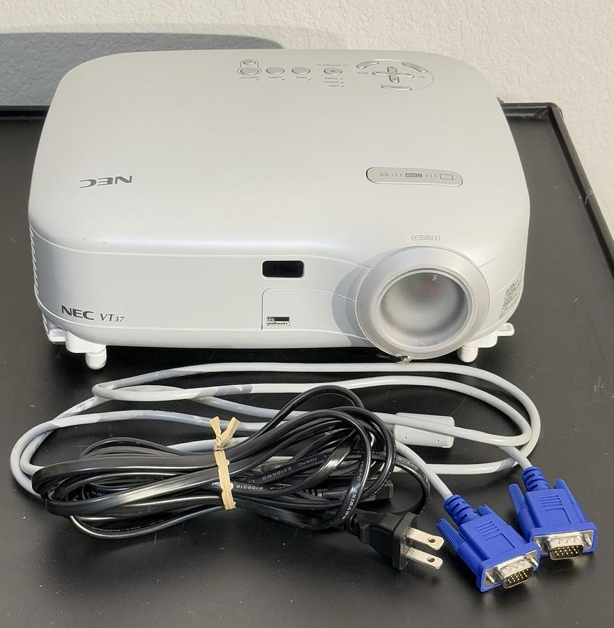 Used NEC VT37 LCD Multimedia Projector – 1500 ANSI Lumens SVGA 800x600 Portable