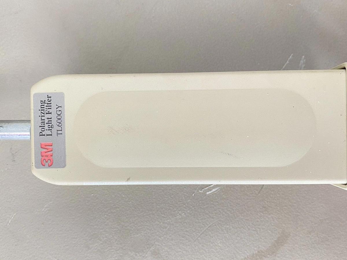 Used 3M Polarizing Filter task light desk lamp - Replacement Part