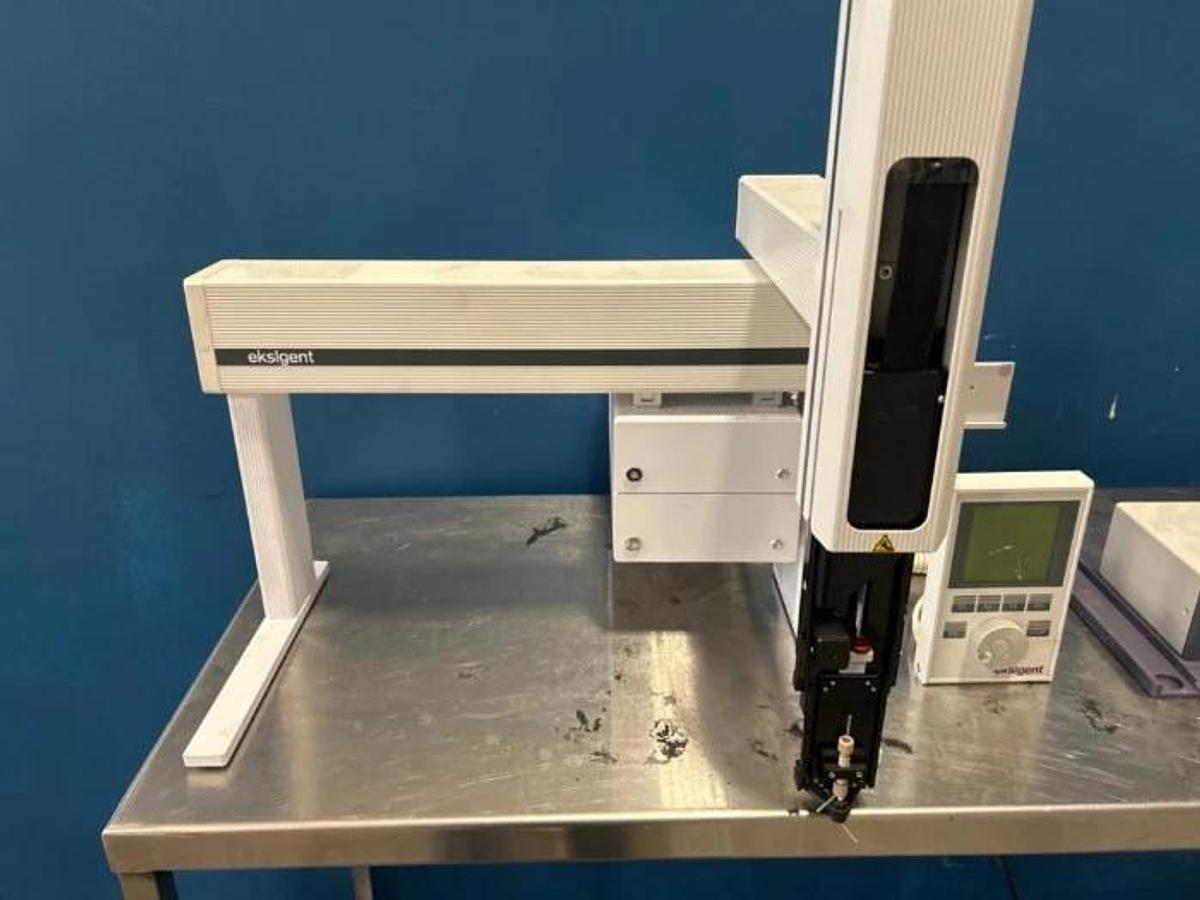 Used Eksigent Technologies - CTC ANALYTICS HTC PAL AUTOSAMPLER