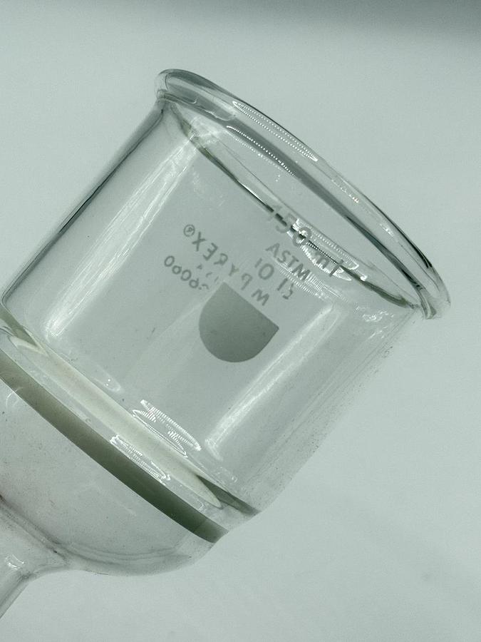 Used Corning PYREX Glass 150mL Fritted Buchner Filter Funnel ASTM 36060