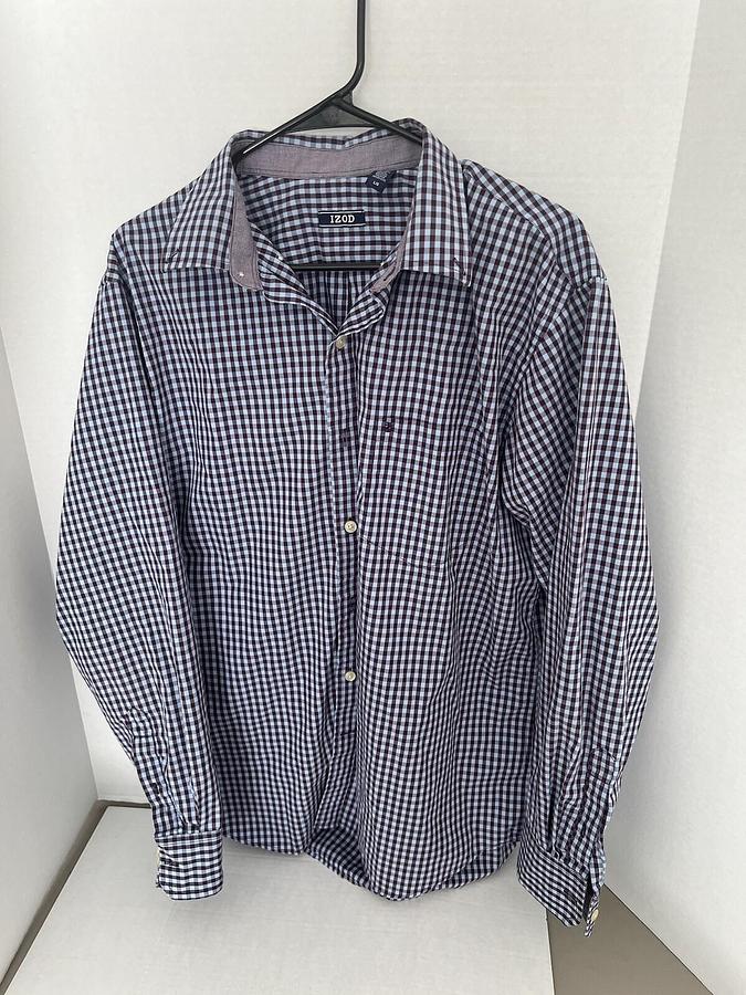 Used IZOD Button Up Shirt Men's Size Large Long Sleeve Purple Blue Checkered