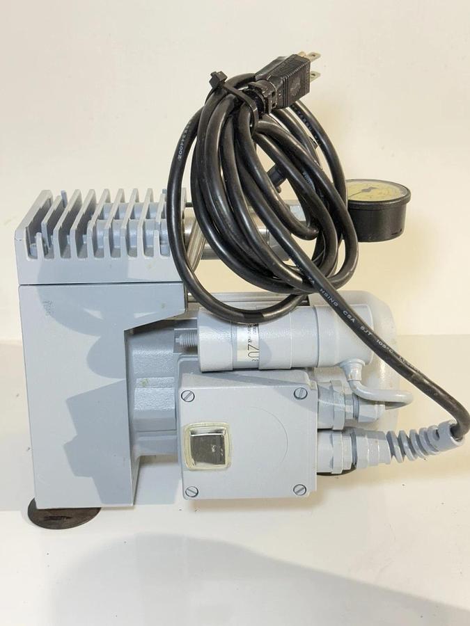 Used Vacuubrand Vakuumsystem ME 2SI Diaphragm Vacuum Pump Unit