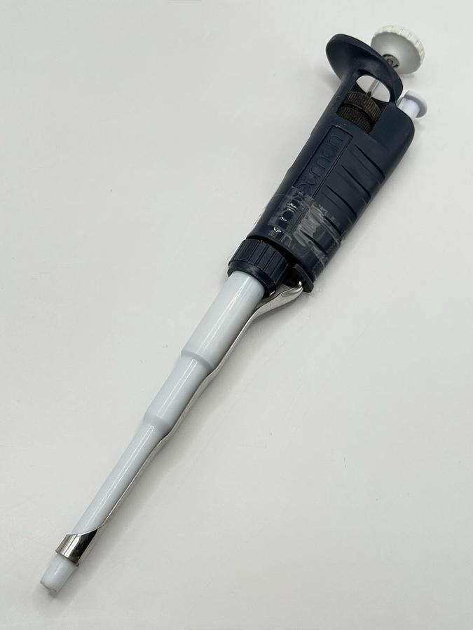 Used Gilson Pipetman Classic P1000 Adjustable Single-Channel Pipette Pipet
