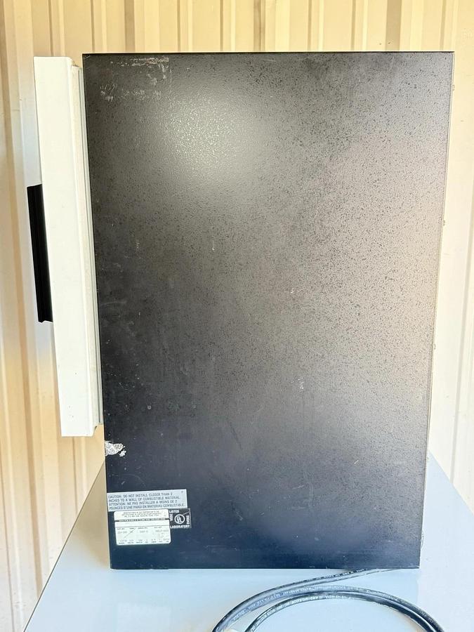 Used CMS Curtin Matheson Scientific Inc. EQUATHERM Incubator C1570 (Cat no. 213-280)