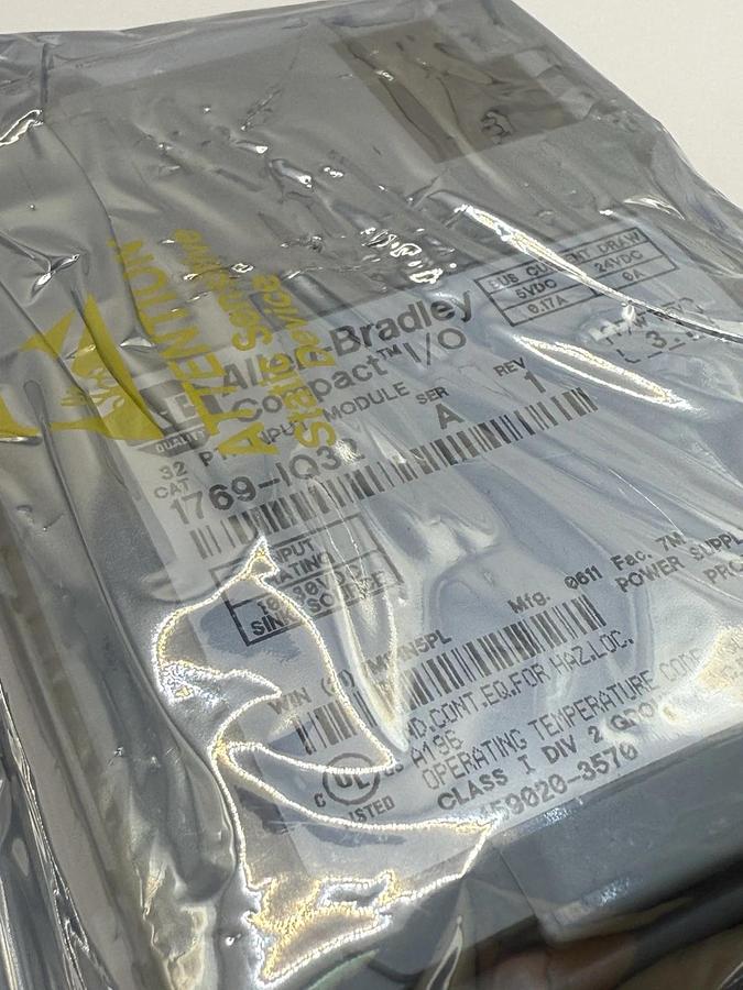 Used New AB Allen Bradley 1769-IQ32 /A CompactLogix 24V DC Input Module 1769IQ32