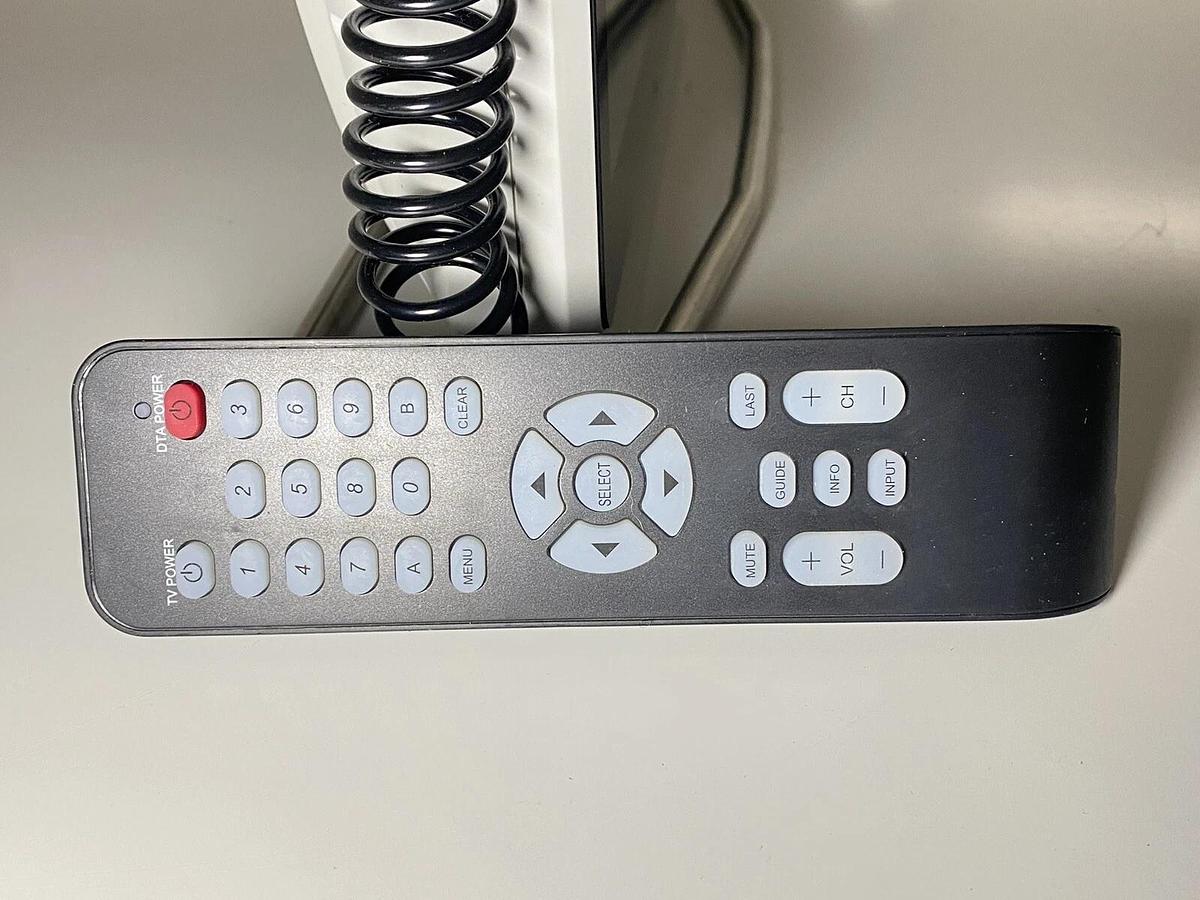 Used HCI Healthcare Facility TV 15.6” LCD Monitor BM15AP2 Remote+ DCI401MCS Converter