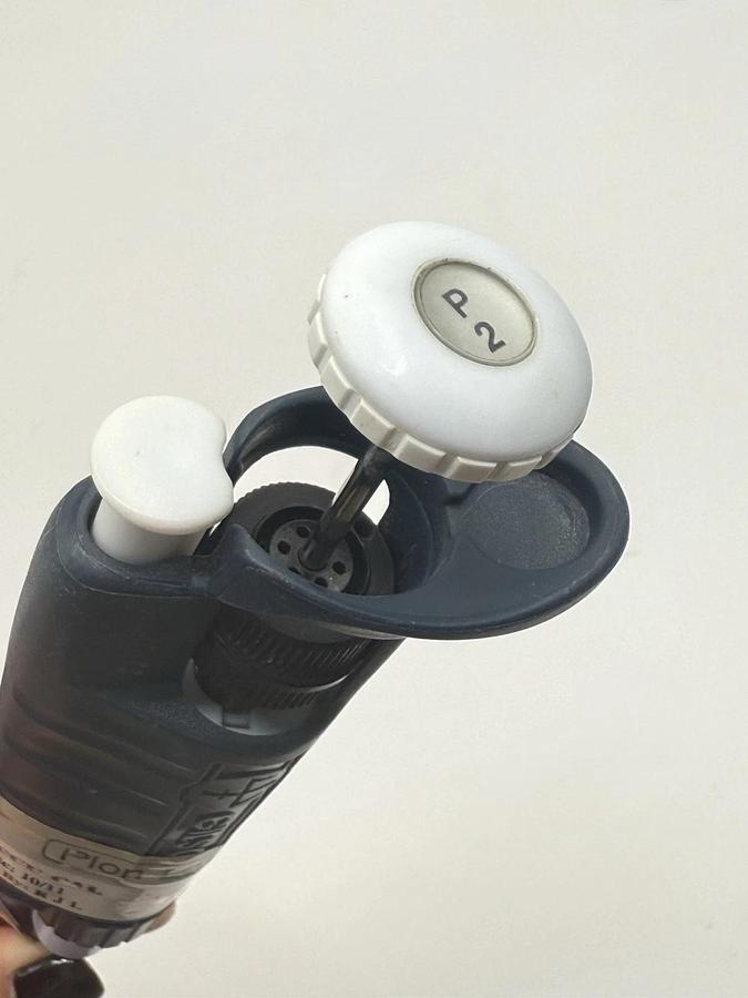 Used Gilson Pipetman Classic P2 Adjustable Single-Channel Pipette Pipet