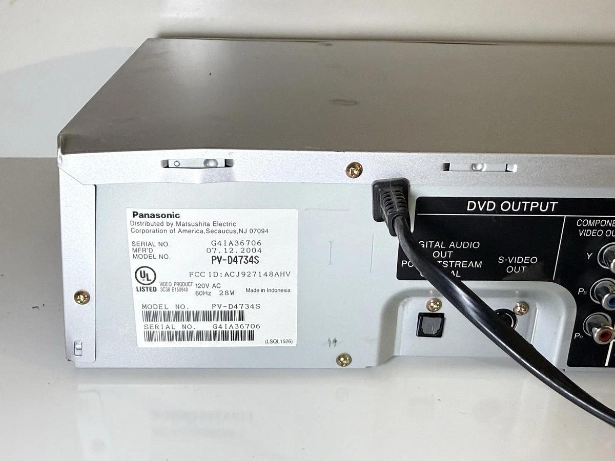 Used Panasonic Double Feature DVD Video / VHS Omnivision 4Head Hi-Fi Stereo PV-D4734S