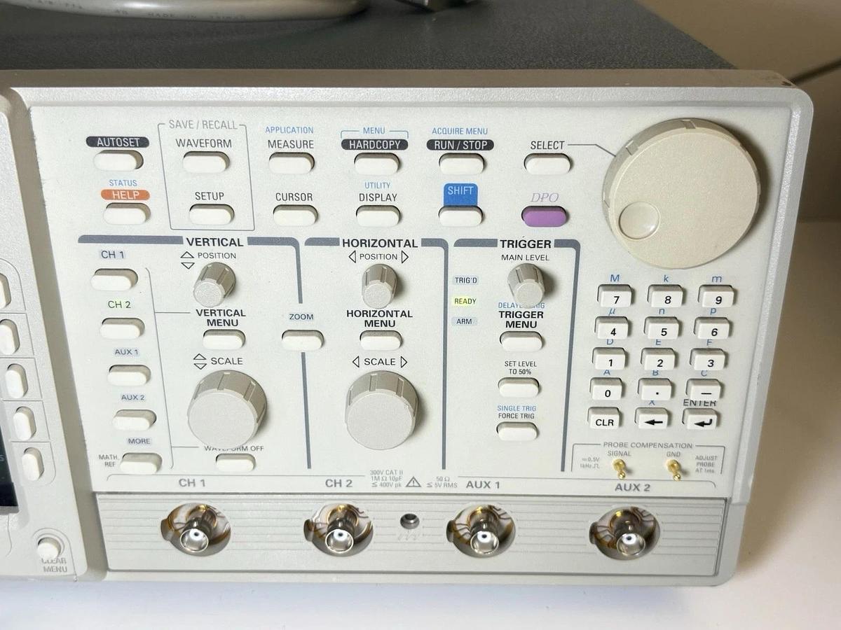 Used Tektronix TDS 520D 500 MHZ Two Channel Digital Oscilloscope