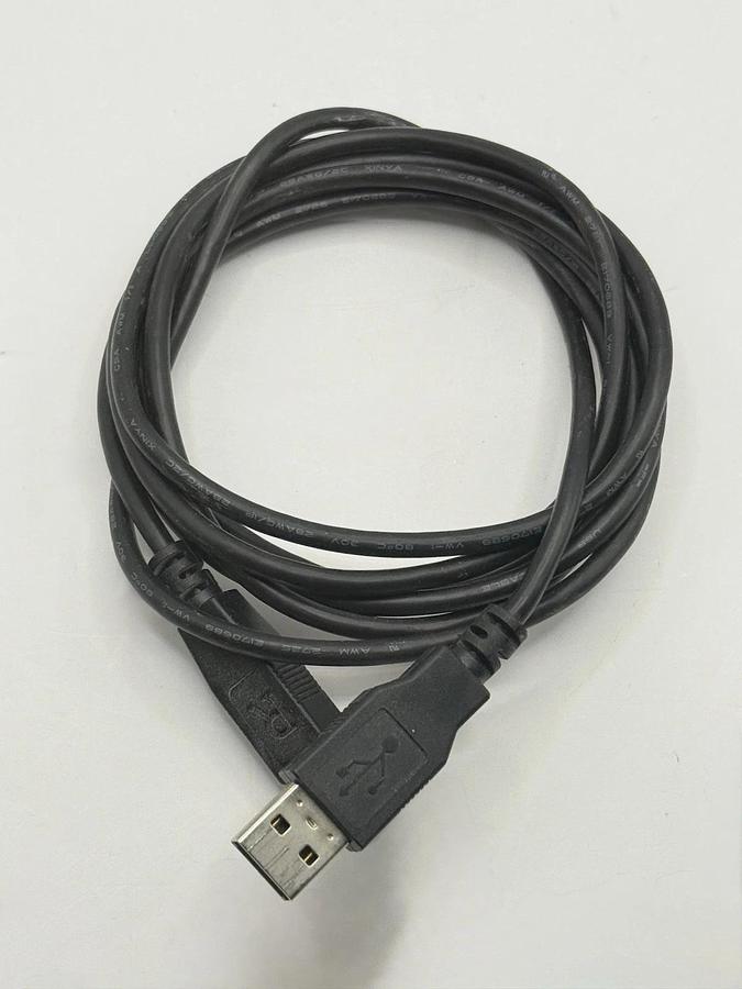 Used USB 2.0 Cable XINYA E170689 / E170689