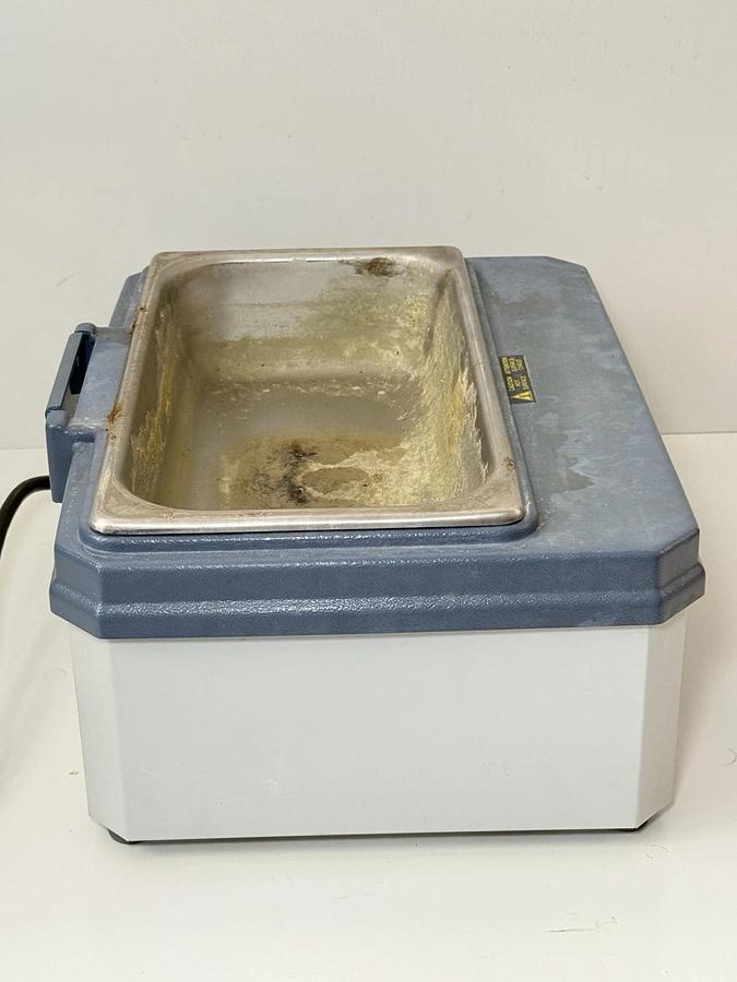 Used Fisher Scientific Isotemp 202S Digital-Control Water Bath