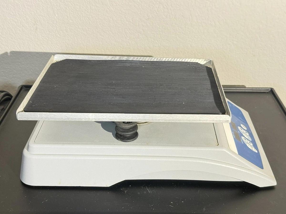 Used VWR Digital Rocker Platform Variable Speed Lab Shaker 12620-906