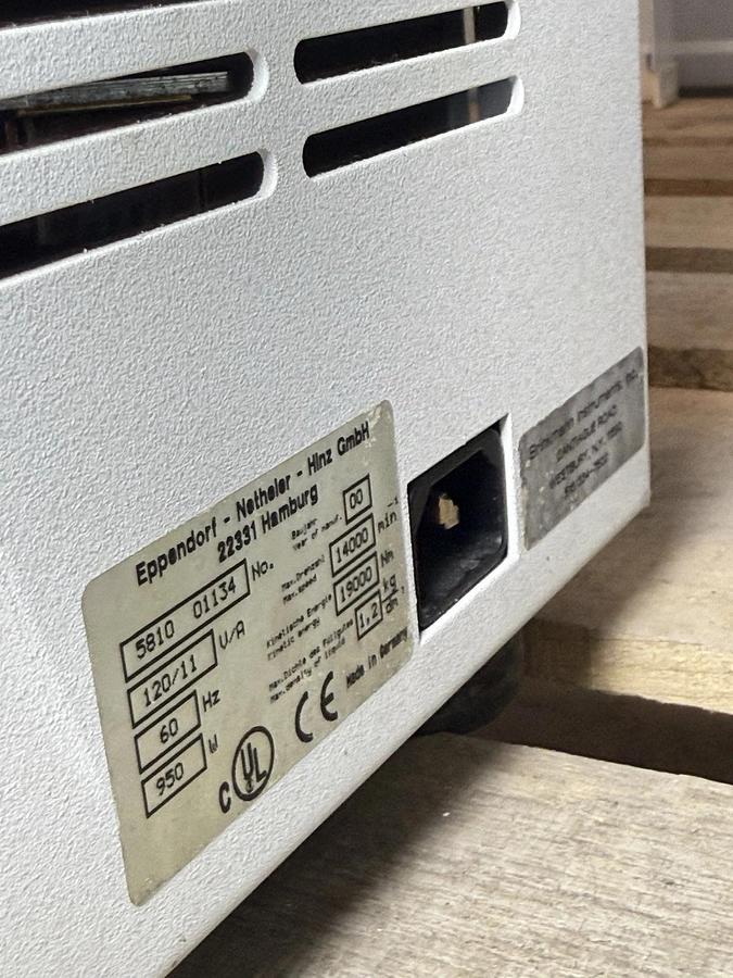 Used Eppendorf Centrifuge Model: 5810