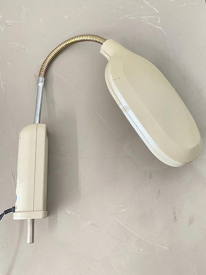 Used 3M Polarizing Filter task light desk lamp - Replacement Part