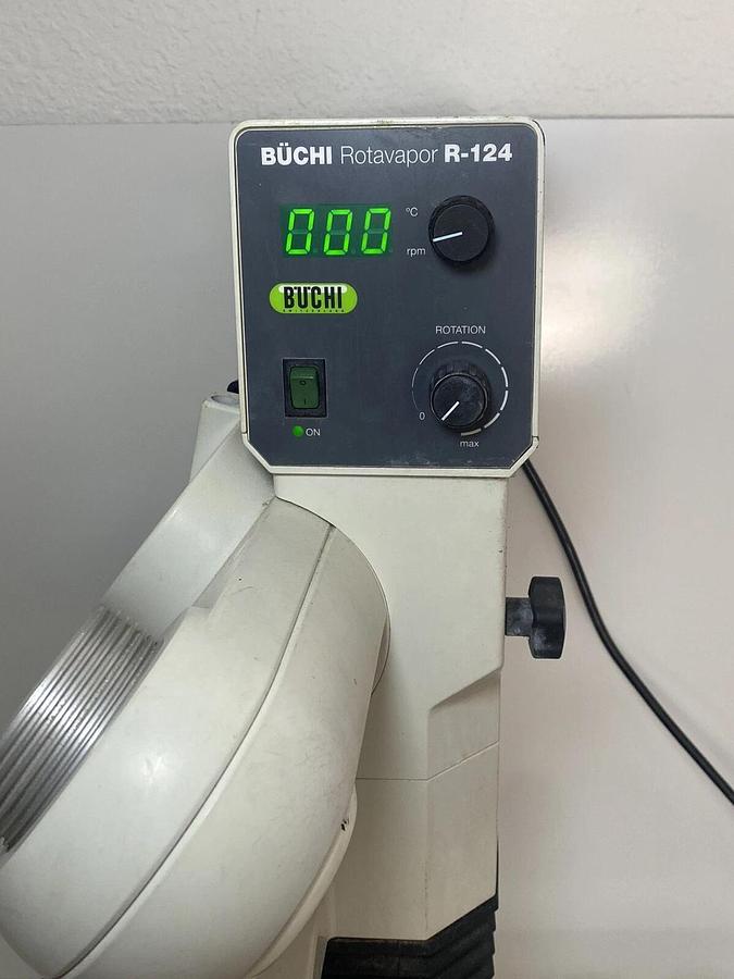 Used Buchi R-124 Rotavapor Benchtop Rotary Evaporator