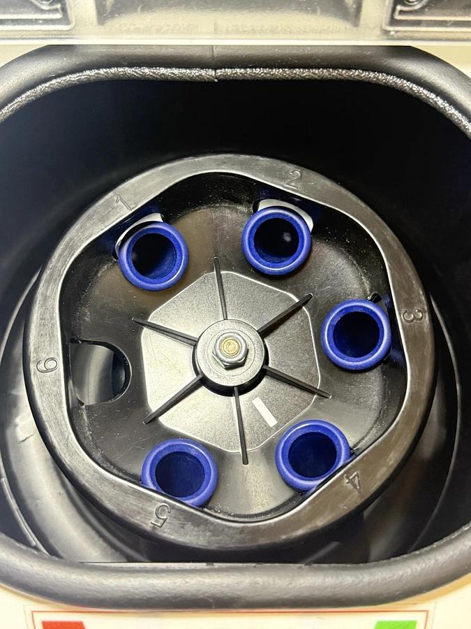 Used Drucker Diagnostics 642VES Cardinal Benchtop Centrifuge 6V