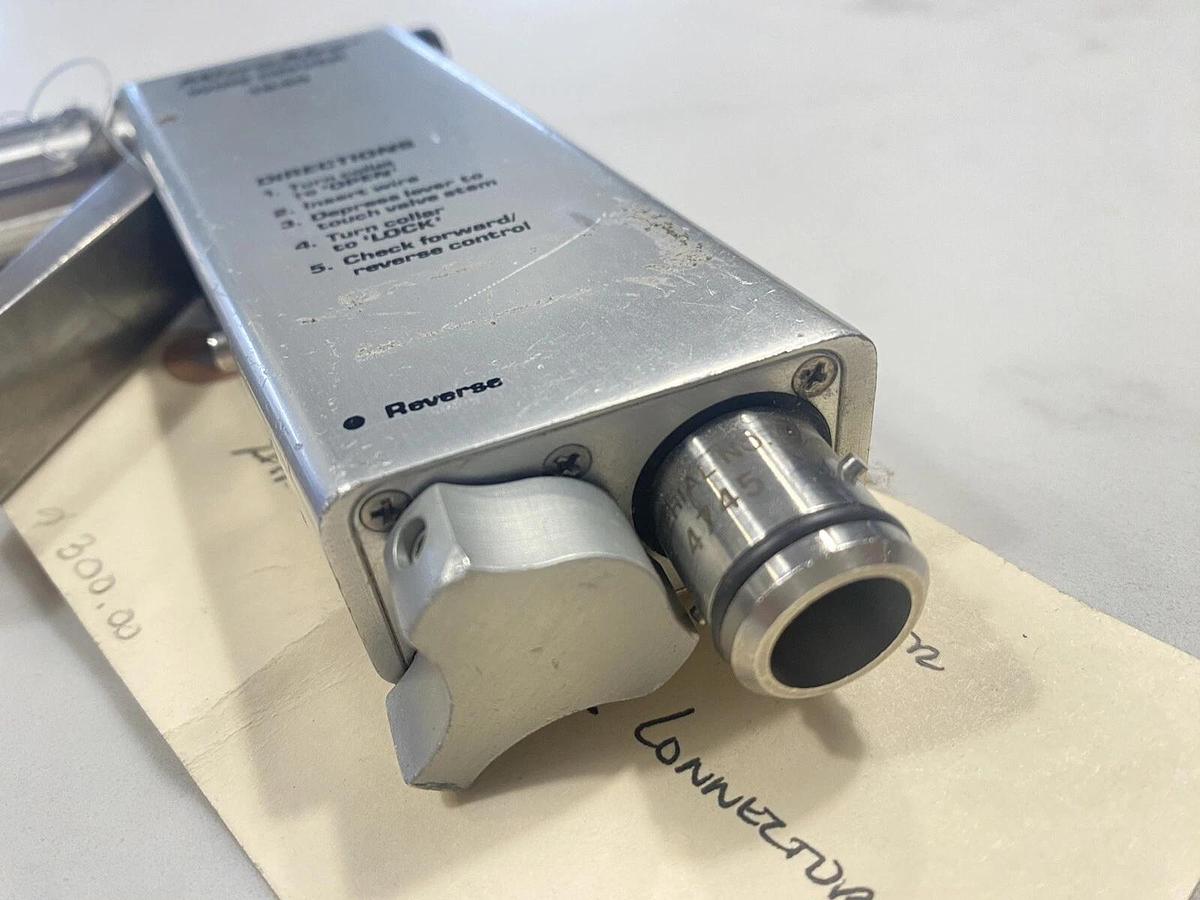 Used MicroAire 1640 Wire Driver Handpiece