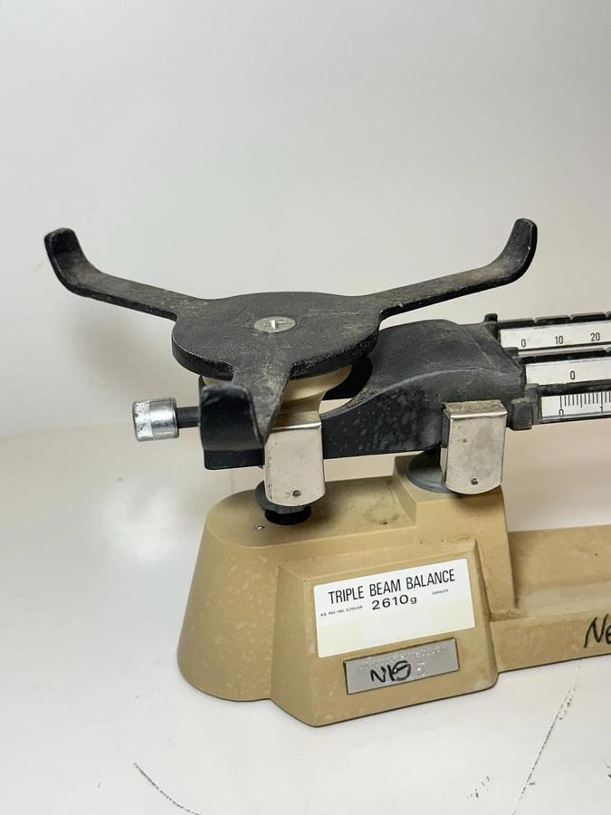 Used OHAUS Vintage Triple Beam Balance Scale Laboratory (2610g capacity)